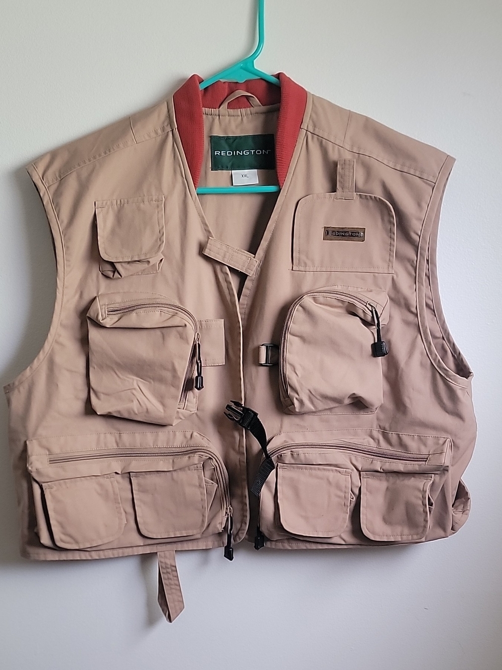 Men's Khaki Utility Fishing Vest